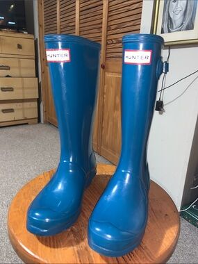 Hunter Glossy Teal Rain Boots child size US 1 boy or girl wellies